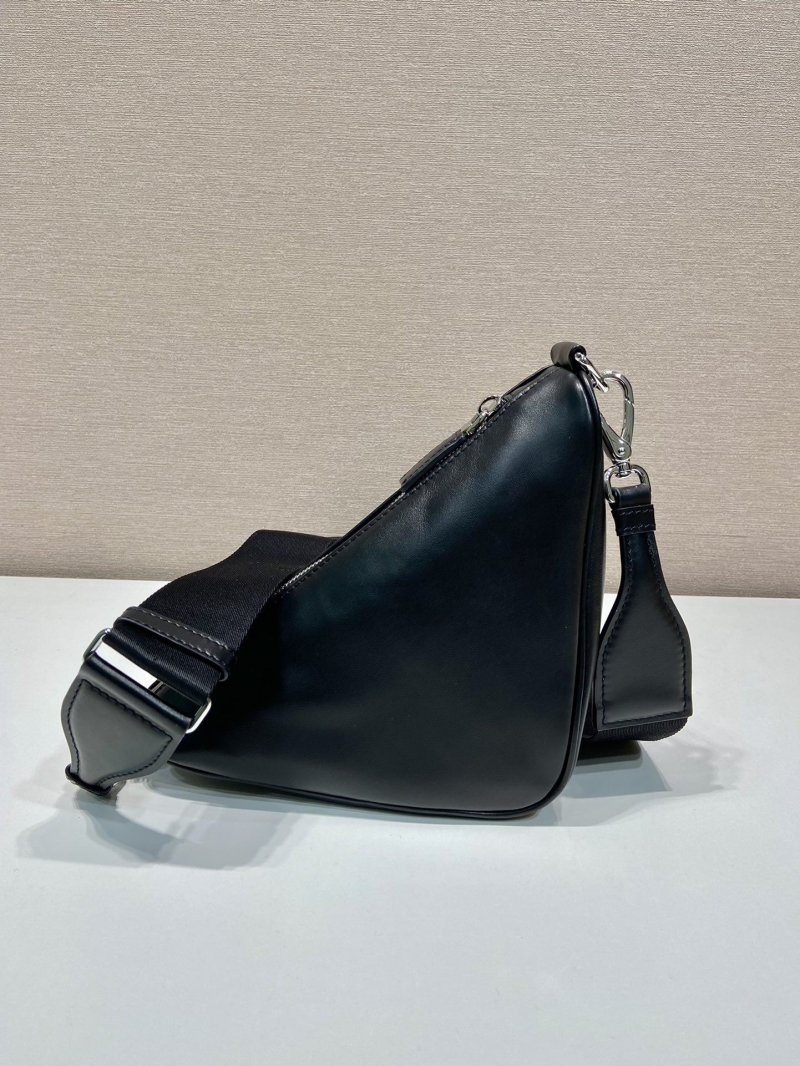 Pra*a triangle pouch
